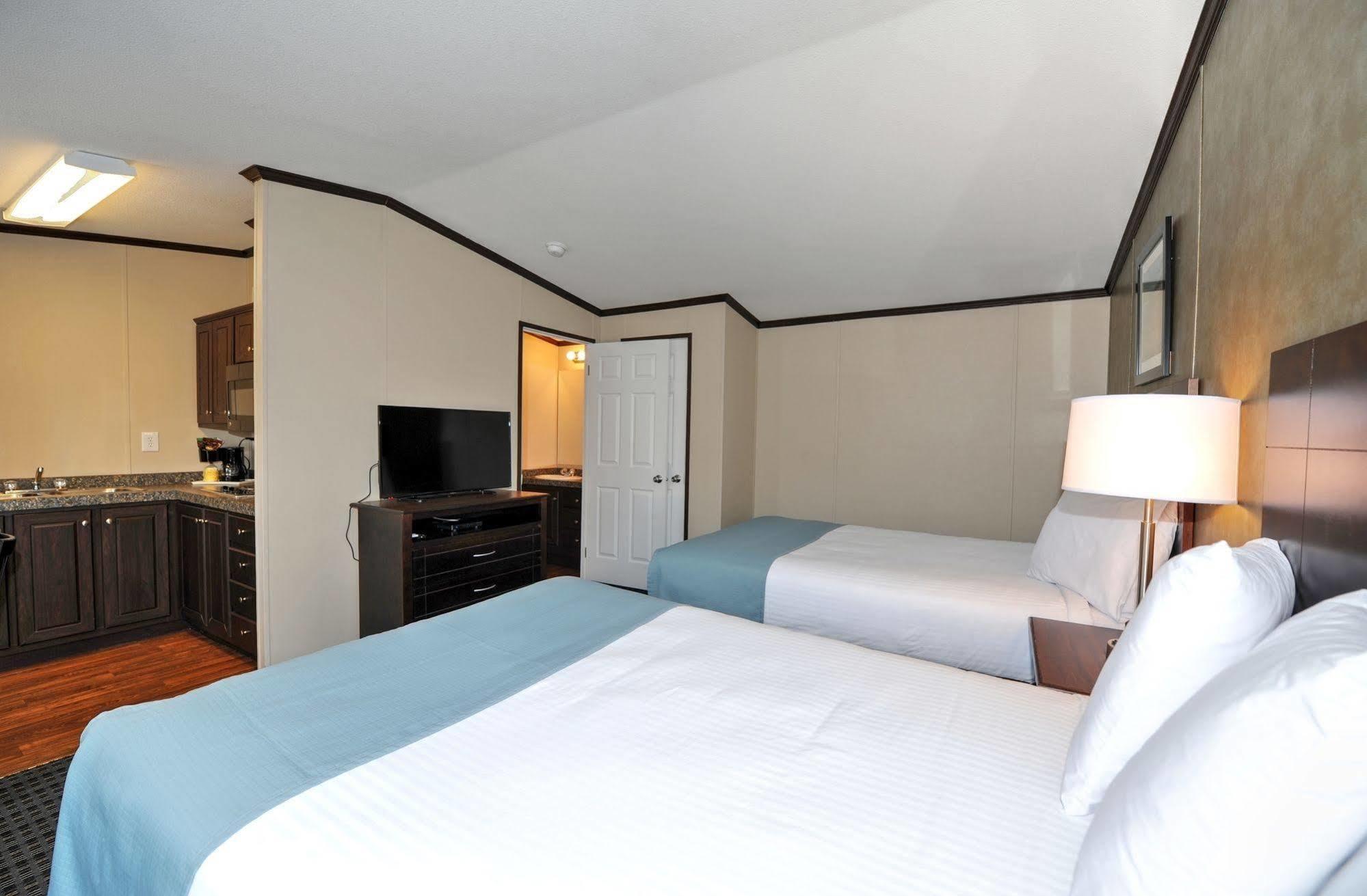 Instalodge Hotel And Suites Karnes City Dış mekan fotoğraf